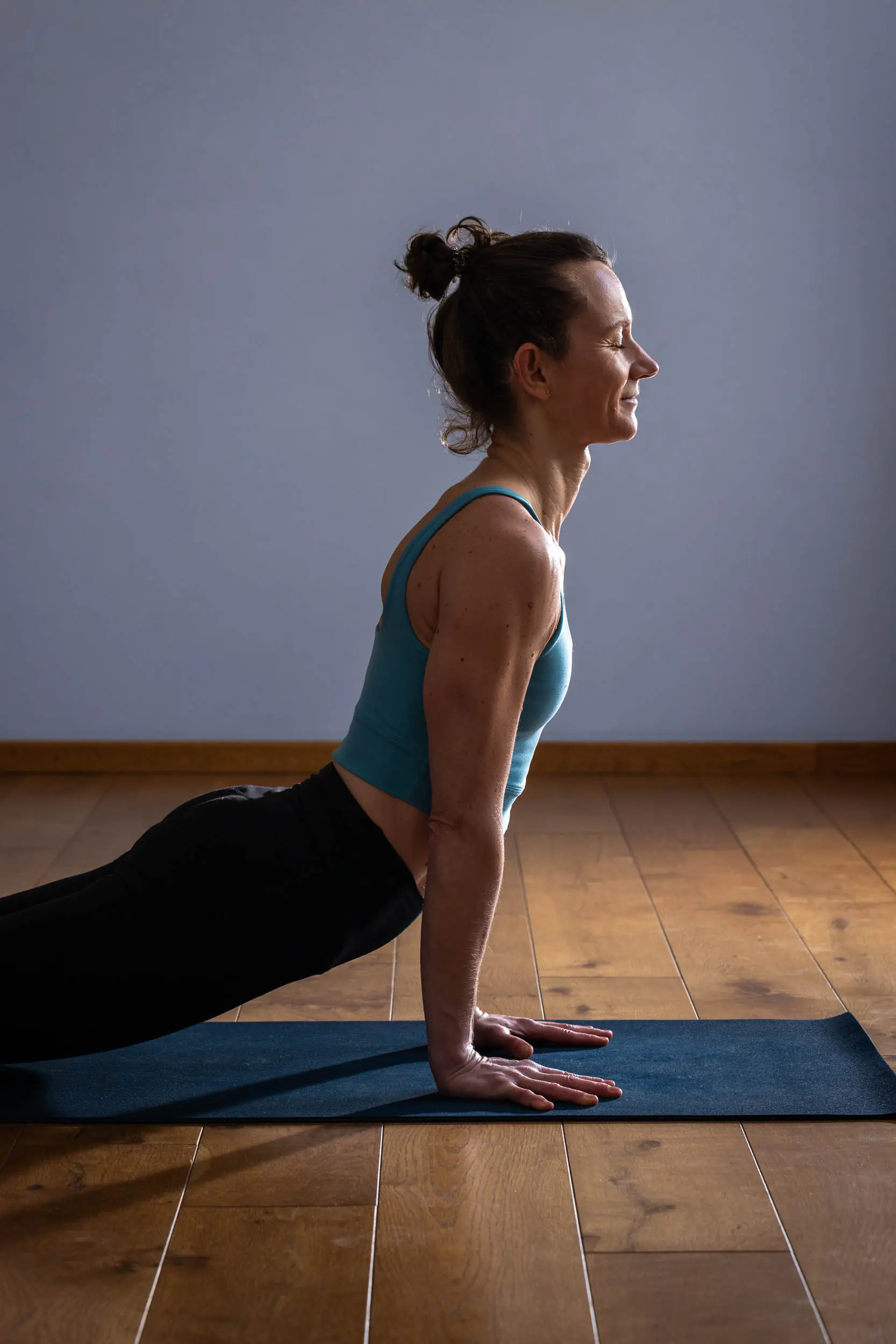 Professional photography for yoga teachers and studios. Portraits, poses, teaching situations and studio interiors.