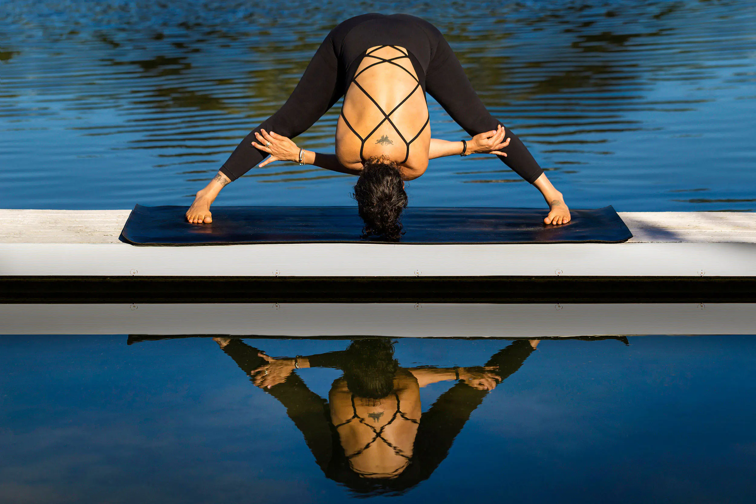 Professional photography for yoga teachers and studios. Portraits, poses, teaching situations and studio interiors. - Photo 9