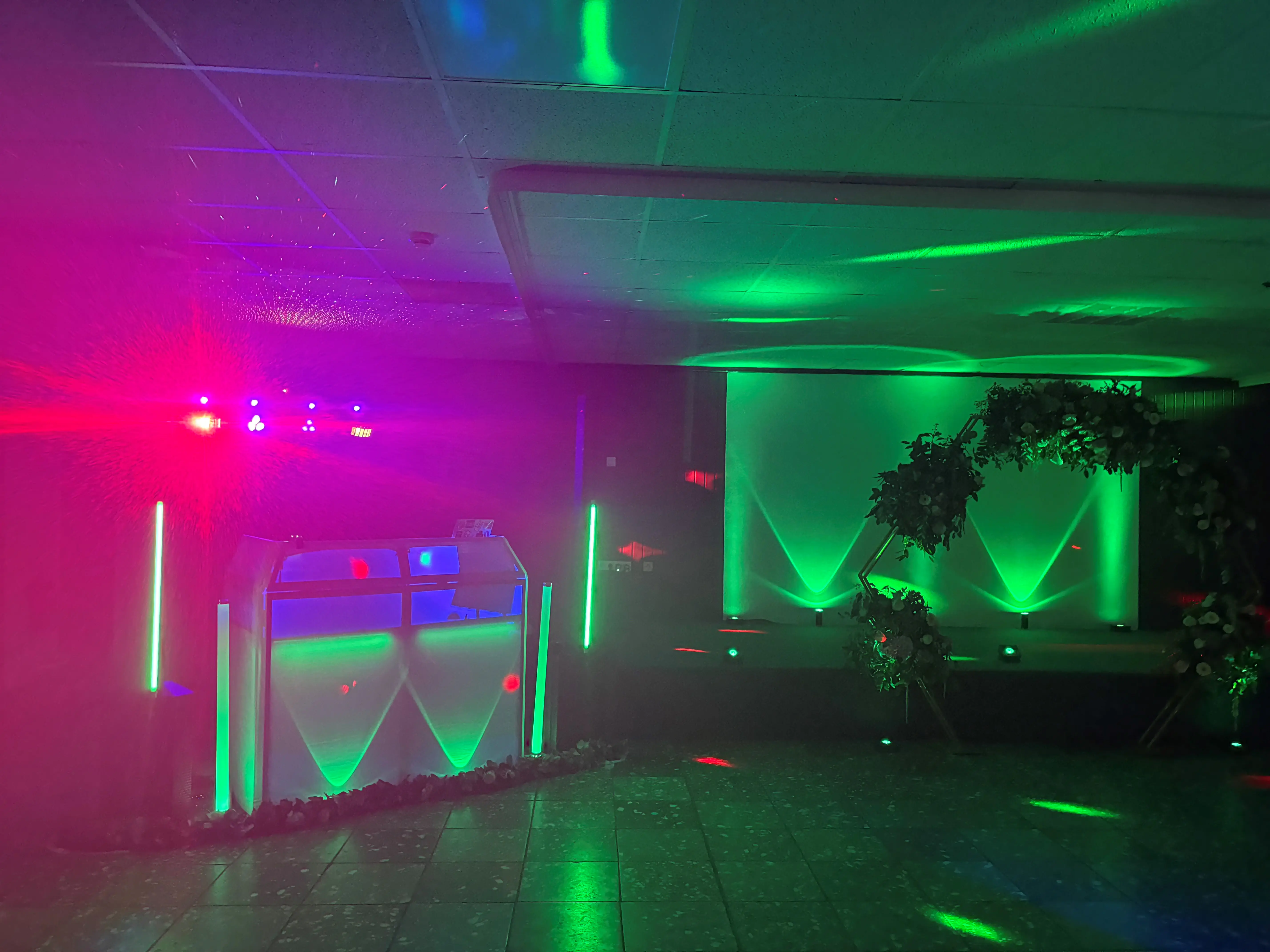 DJ für Hochzeiten in Berlin & Umgebung – stilvoll, flexibel & tanzbar
