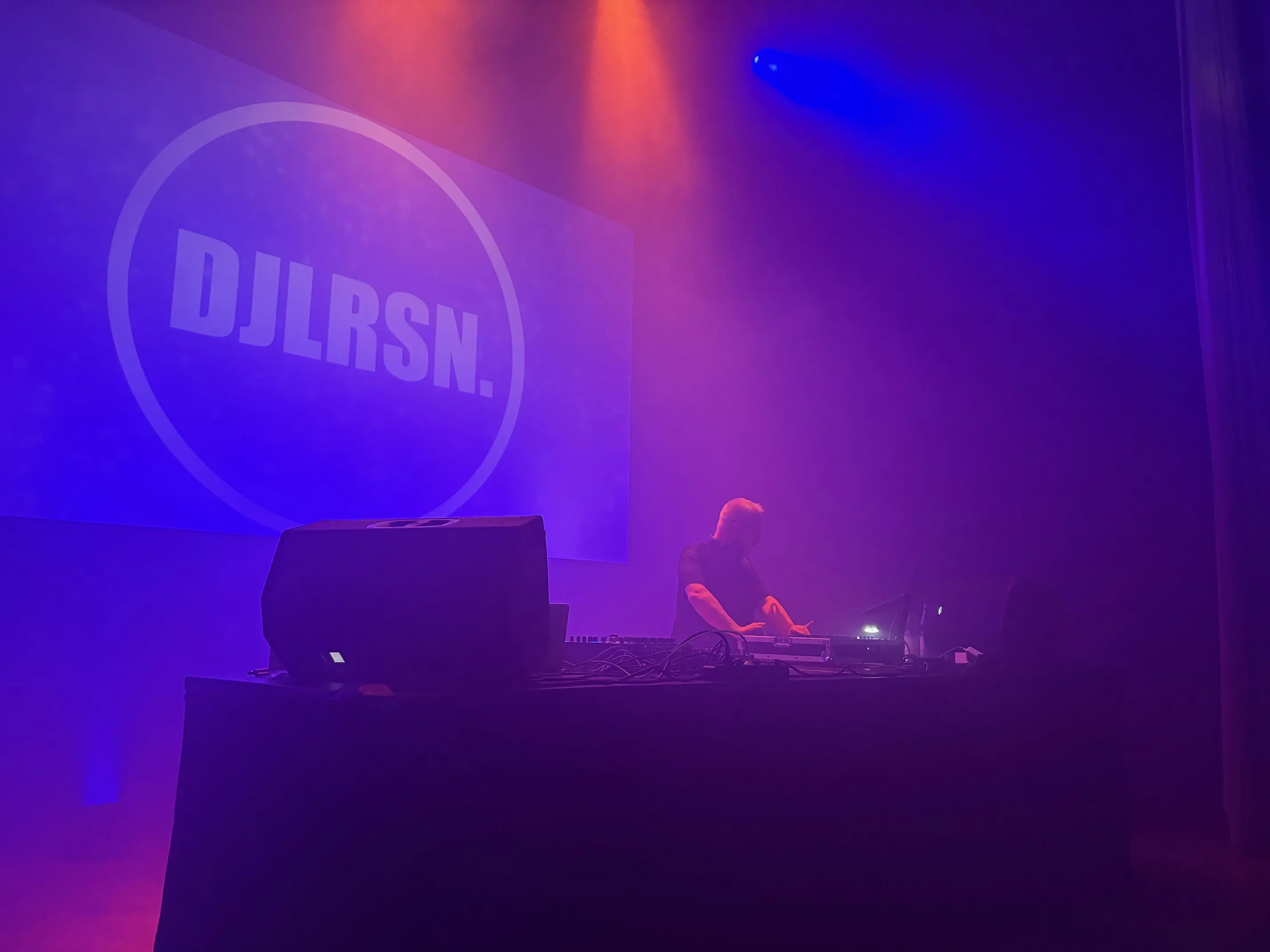 DJ für Geschäftsveranstaltungen & Firmenevents – professionell, stilvoll & zuverlässig