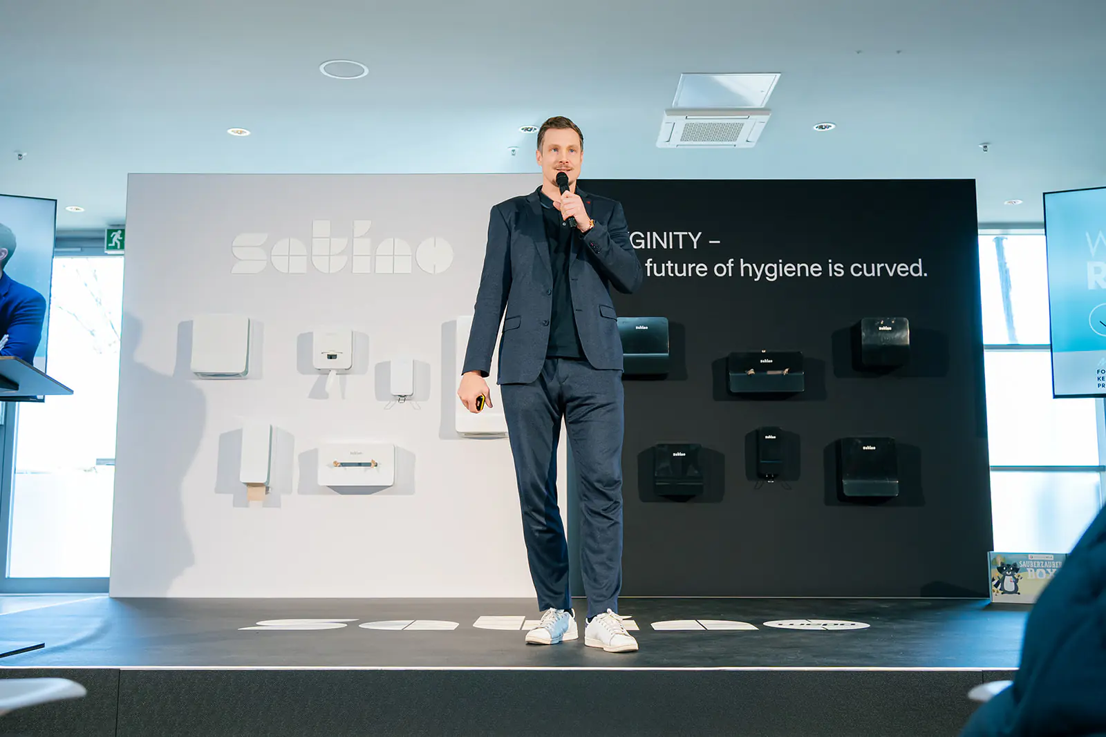 Professionelle Foto- und Videobegleitung für Firmenveranstaltungen, Messen und Business-Events. - Photo 18