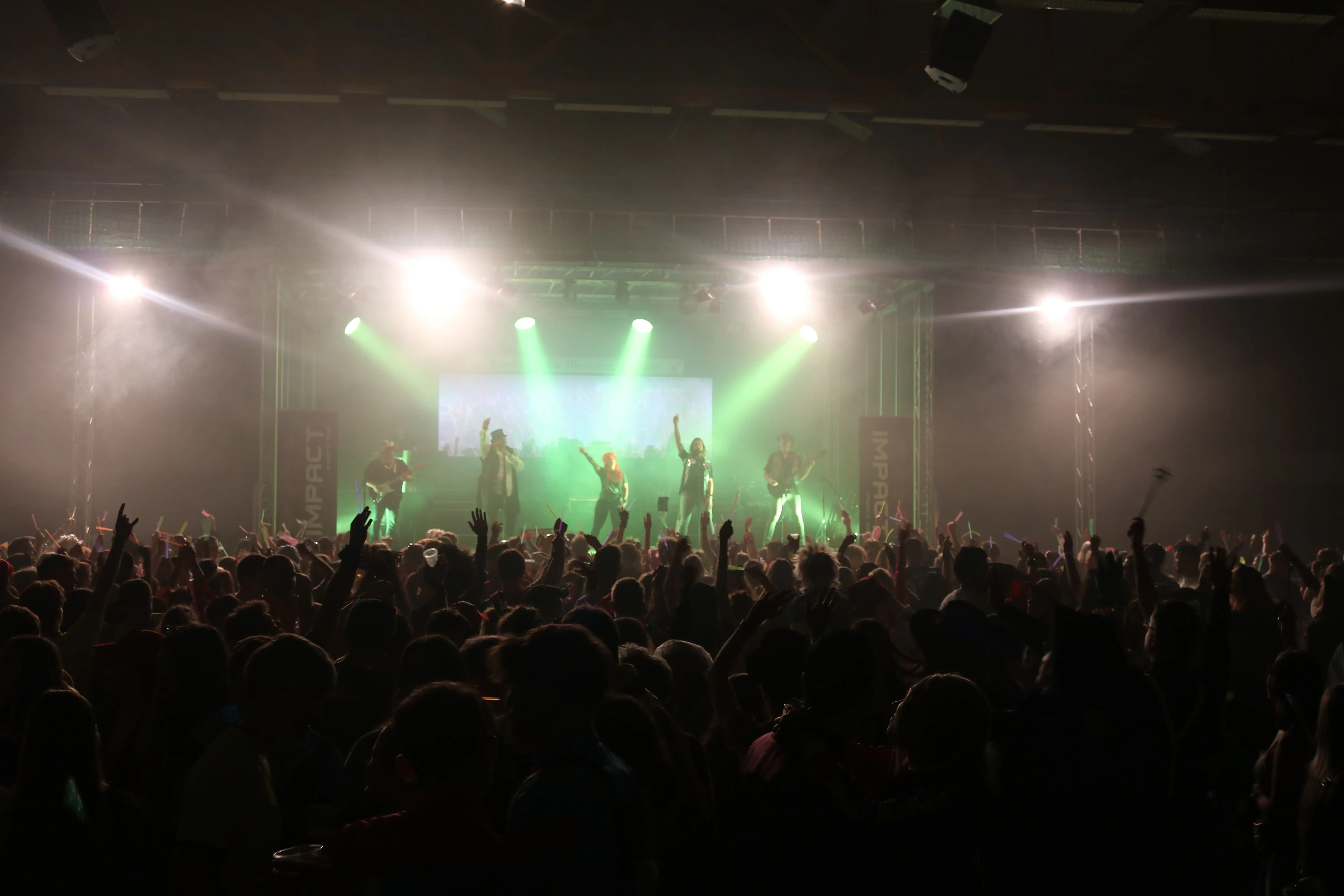 Partyband - Repertoire von Klassikern bis zu aktuellen Charts begeistert mit Professionalität  und Spielfreude 
