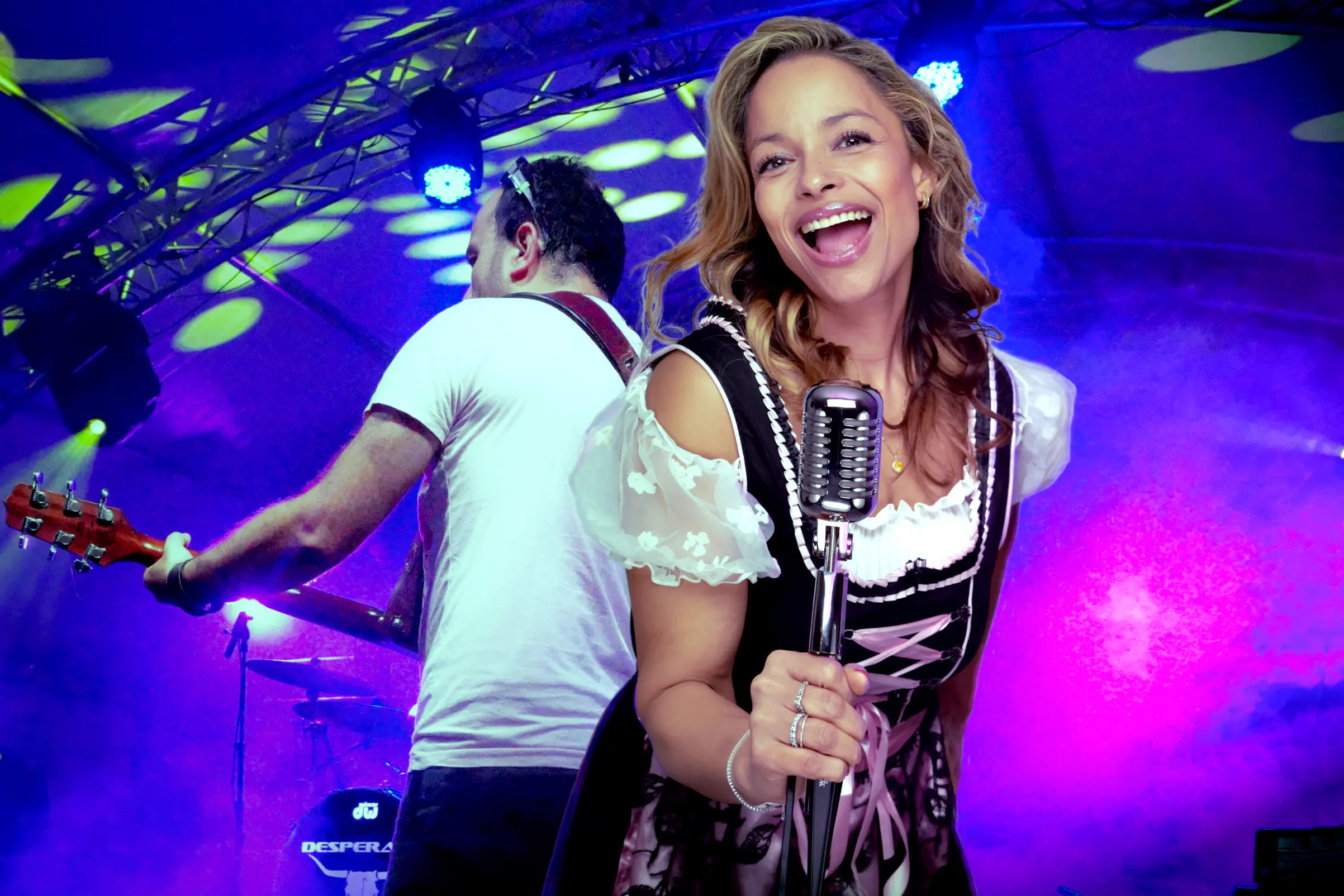 Liveband, Partyband, Coverband  |  Best of 80er, 90er, 2000er, Partyhits & Charts