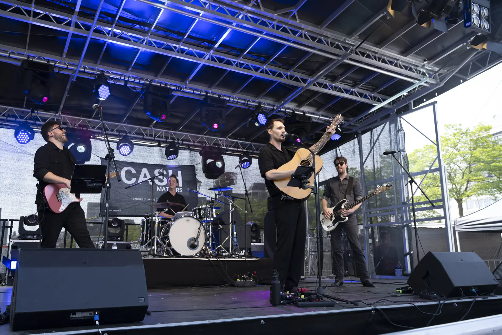 Cash Matters ist ein Live-Musik Projekt mit Lieder von Johnny Cash und seinen Freunden der 50er und 60er Jahre.