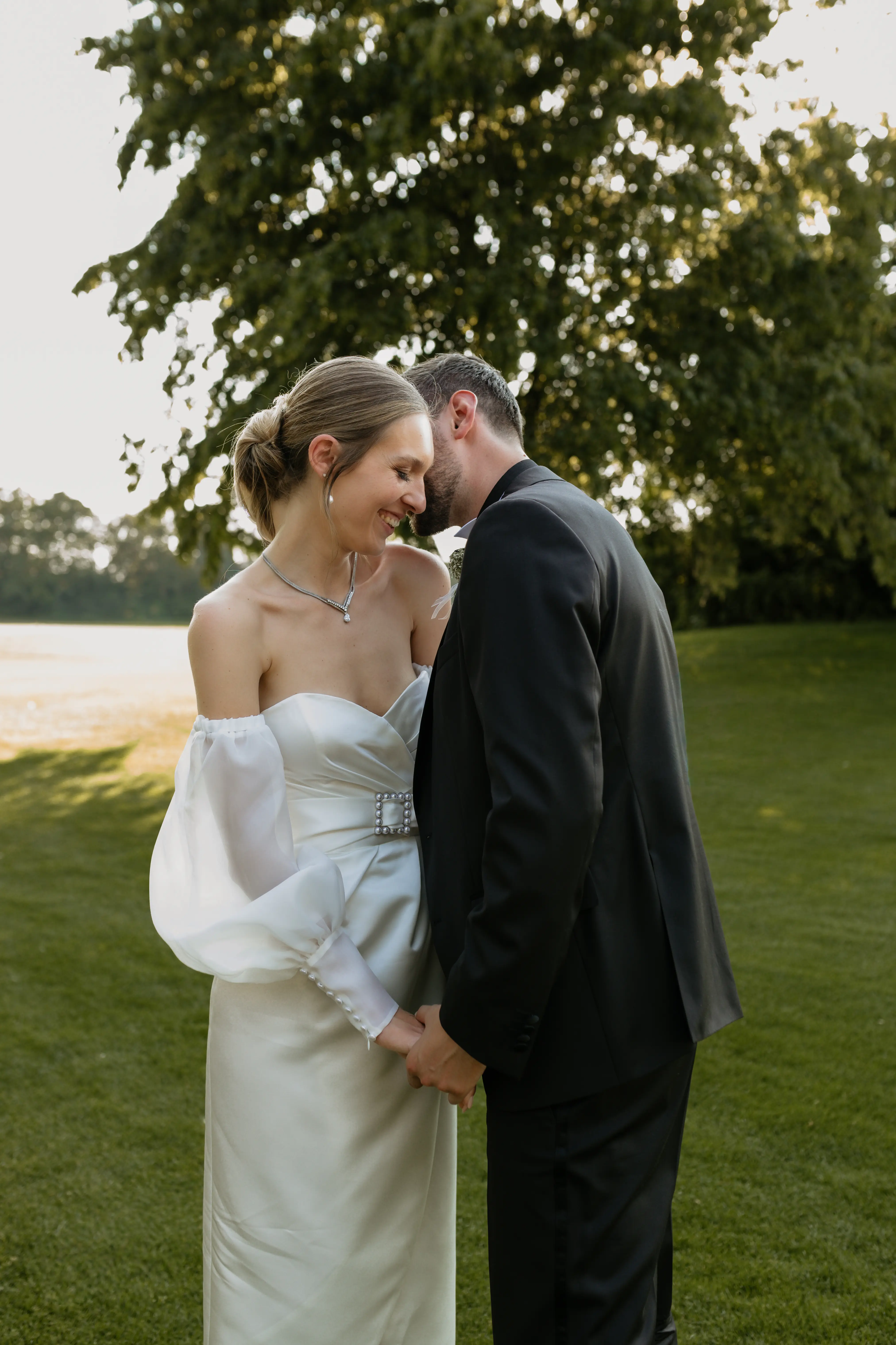 Hochzeitsfotografie für moderne Paare – warm, editorial, emotional und ungestellt