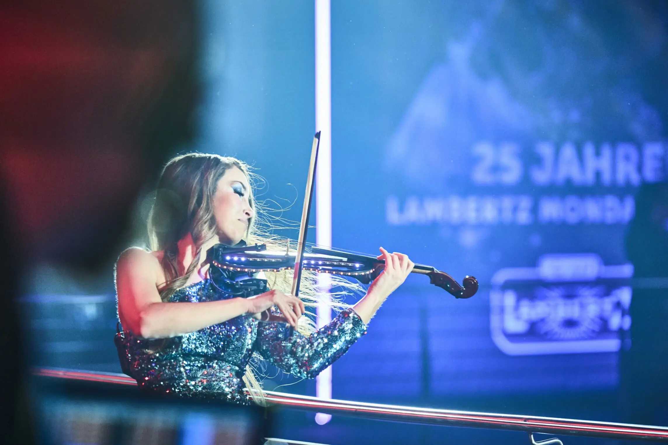 Beatrix - Violinshowact in allen musikalischen Stilen