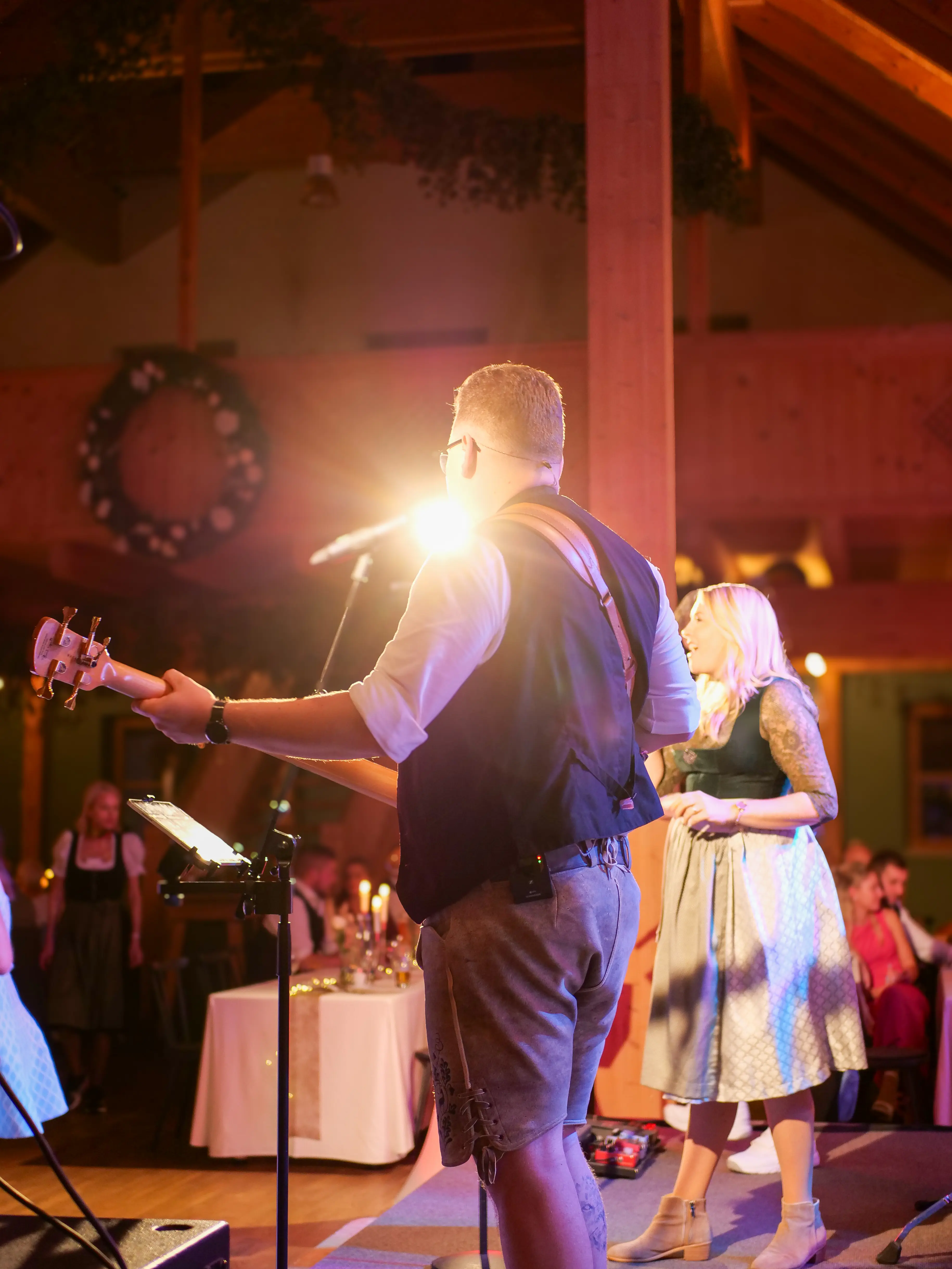 Professionelle, moderne Partyband und Eventband für Hochzeiten, Firmenevents, Festzelte und Geburtstage - Photo 9