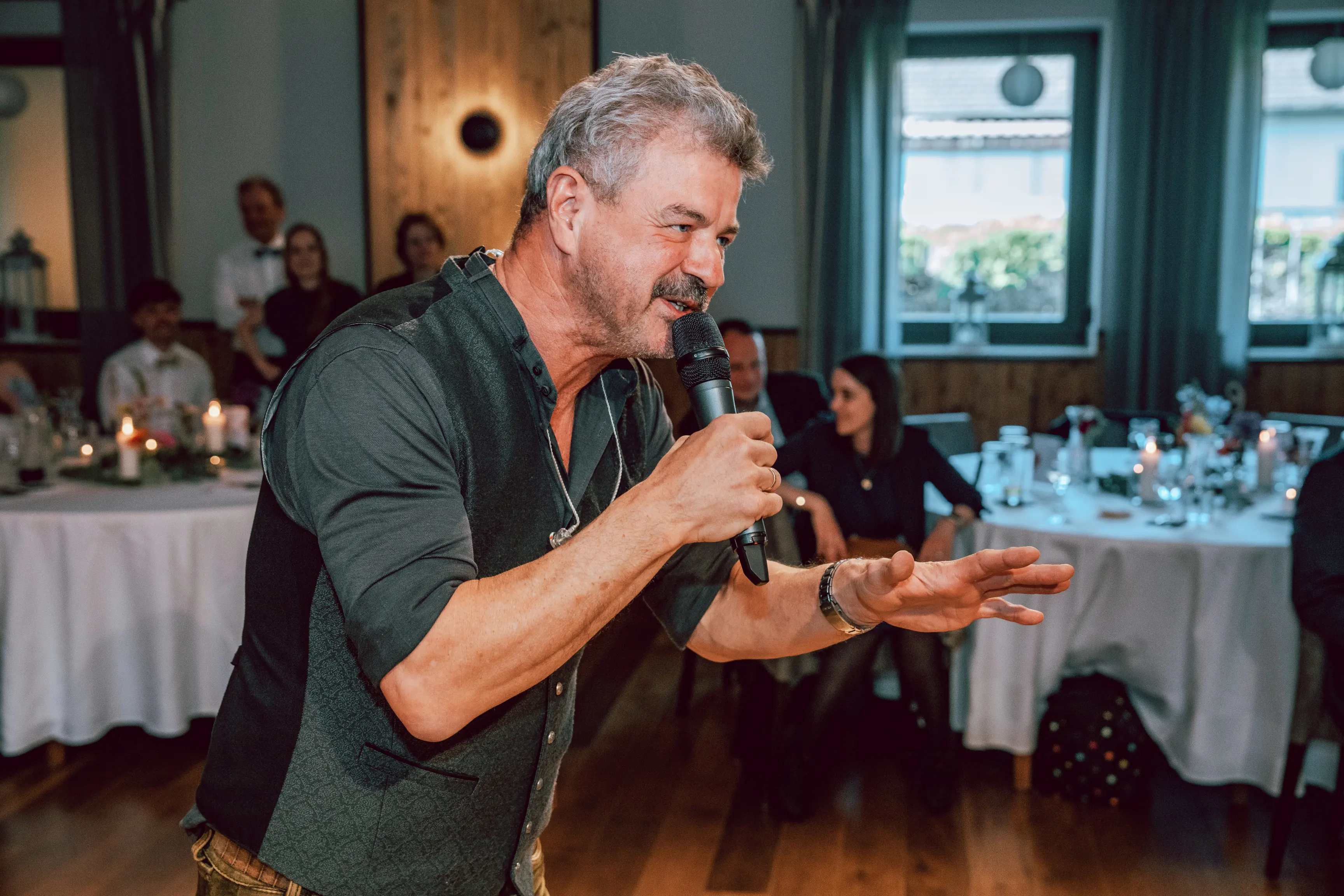 Professionelle, moderne Partyband und Eventband für Hochzeiten, Firmenevents, Festzelte und Geburtstage - Photo 7