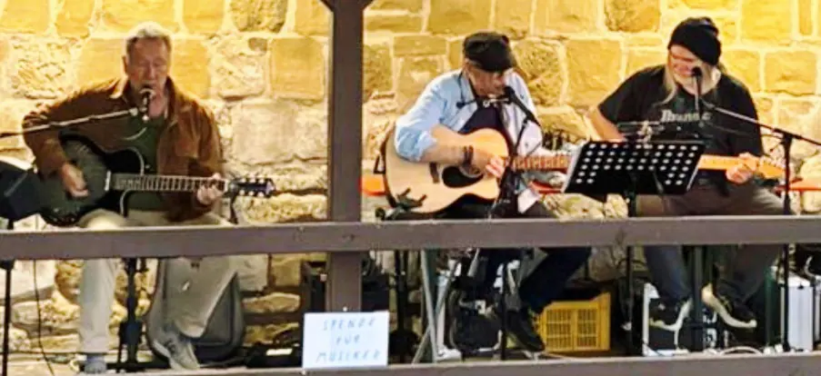 Das Akustik-Gitarren-Trio Pichi, Jogo & Rudi bringt Schwung und gute Laune in Ihre Party oder Ihr Event!