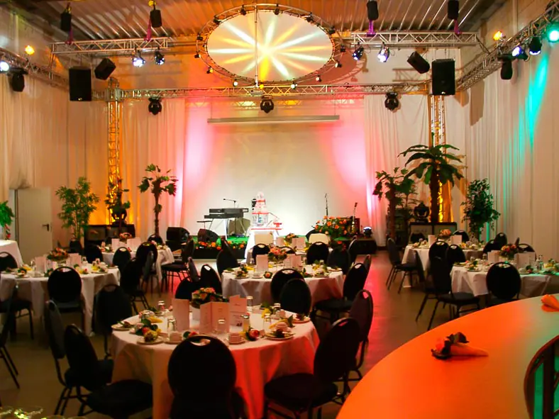 EARTH-MUSIC Hall